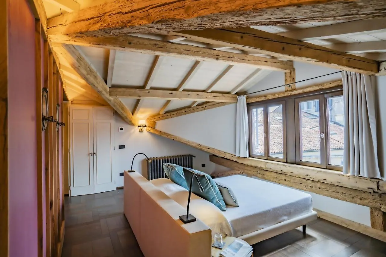Corte Rubbi 11 Secret Terrace Apartment البندقية