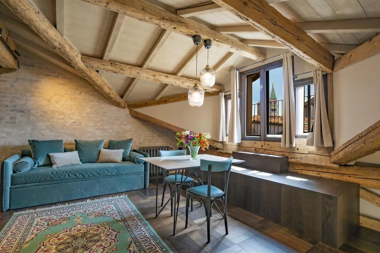 Corte Rubbi 11 Secret Terrace Apartment location