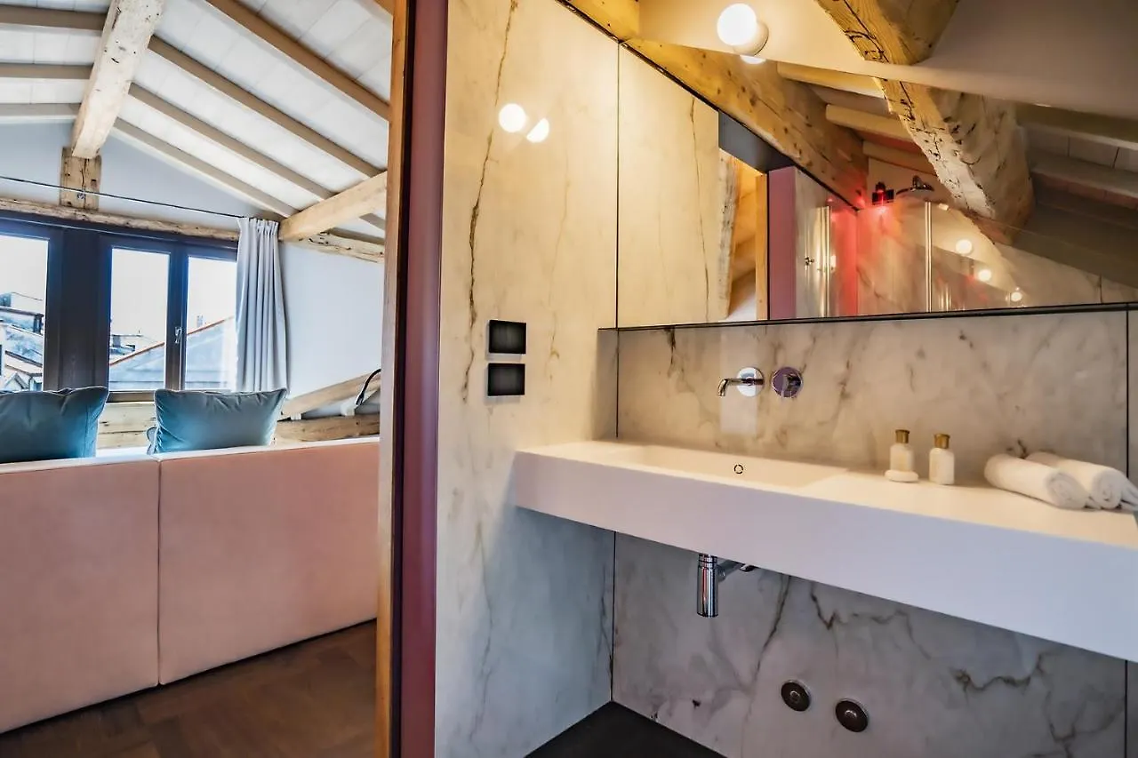 Corte Rubbi 11 Secret Terrace Apartment البندقية